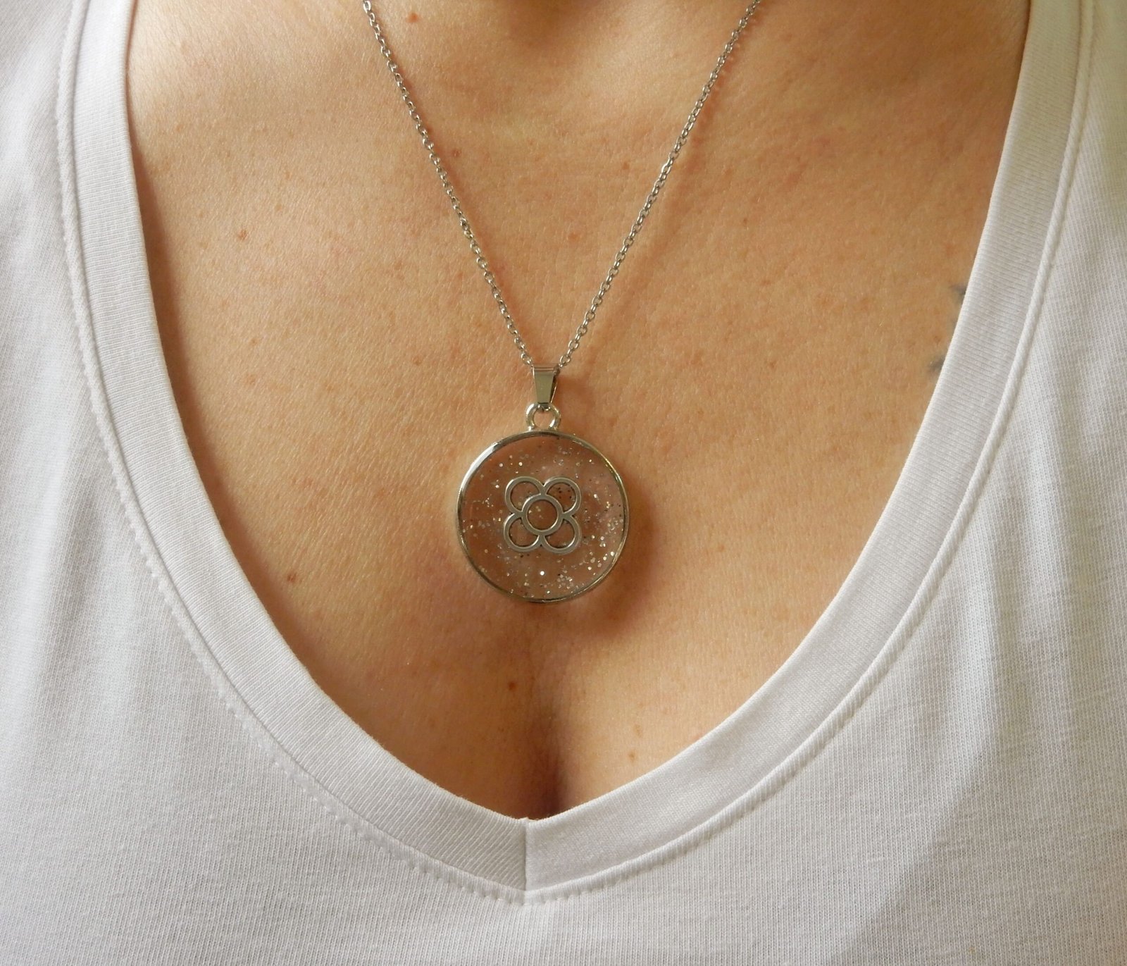 COLGANTE PANOT DE BARCELONA ENCAPSULADO EN RESINA Y PURPURINA