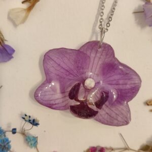 Colgante con una ORQUÍDEA REAL encapsulada en resina