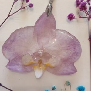 Colgante con una ORQUÍDEA REAL encapsulada en resina
