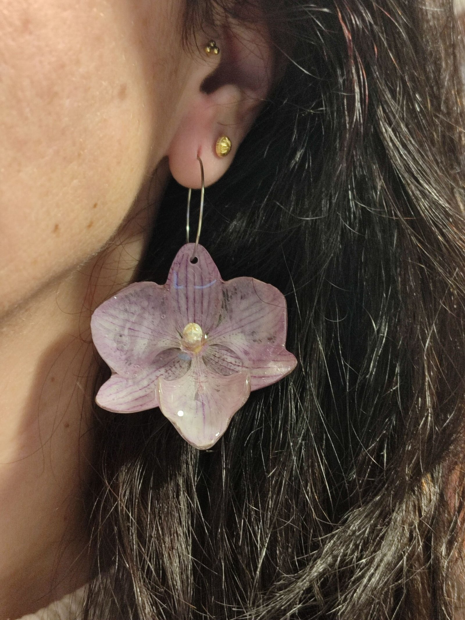 Pendientes CON ORQUIDEAS REALES encapsuladas en resina.