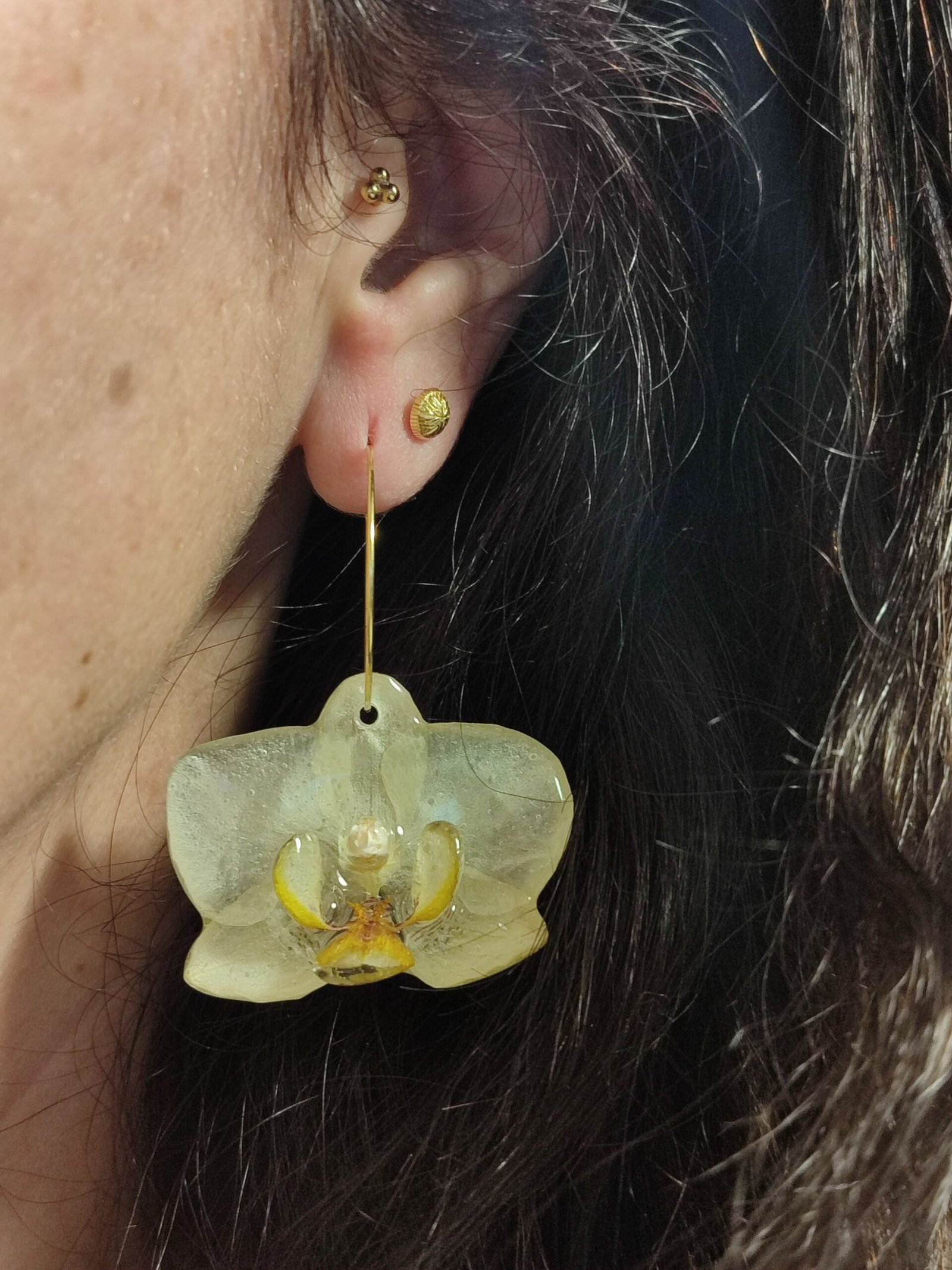 Pendientes CON ORQUIDEAS REALES encapsuladas en resina.