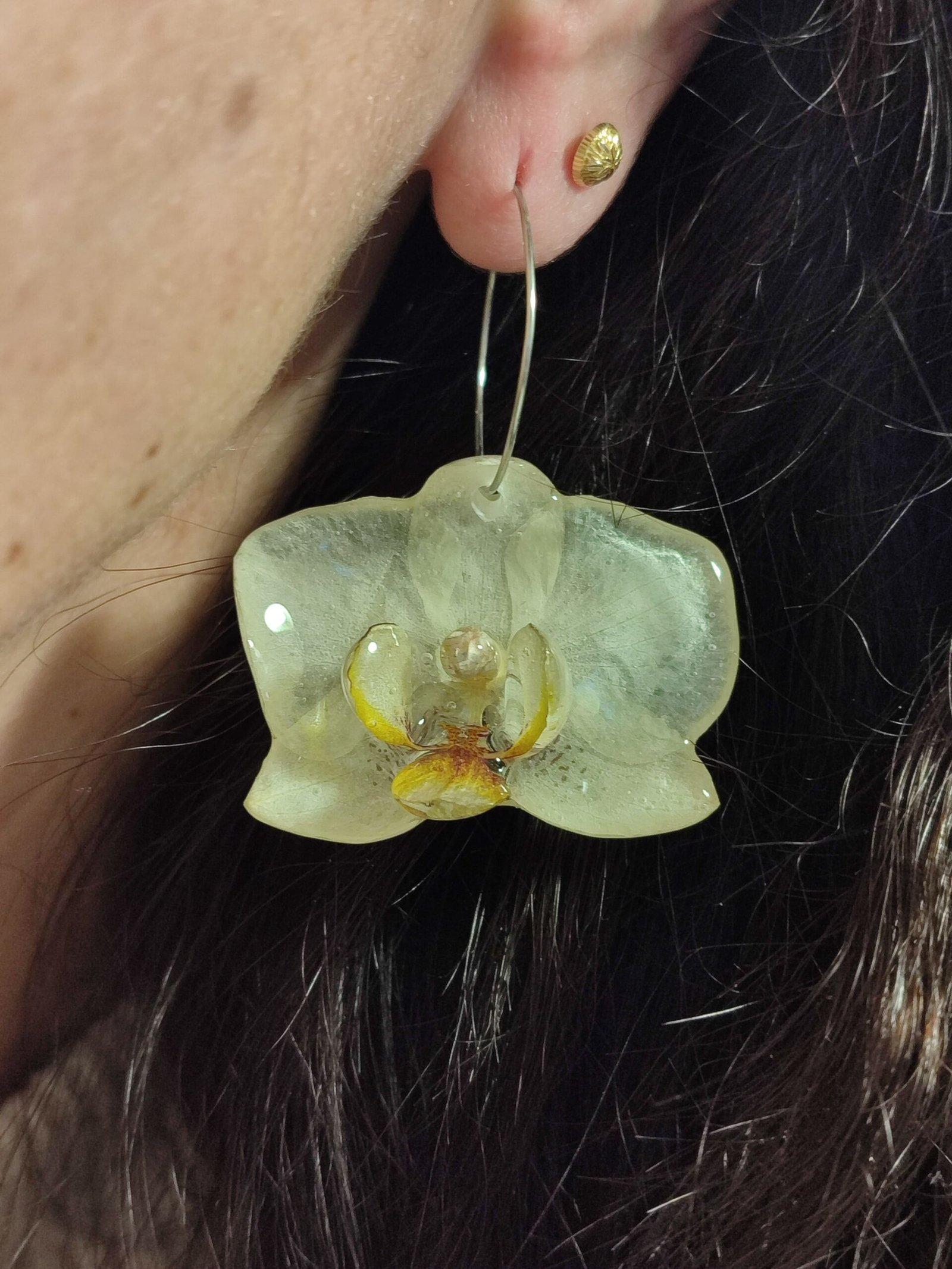 Pendientes CON ORQUIDEAS REALES encapsuladas en resina.